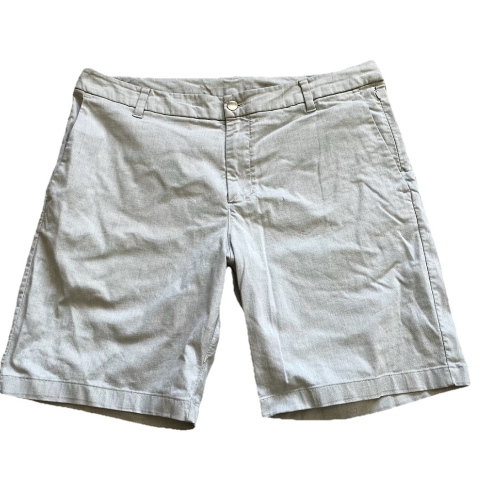 LULULEMON Men's Commission Shorts Size 38 Effortless Casual Classic